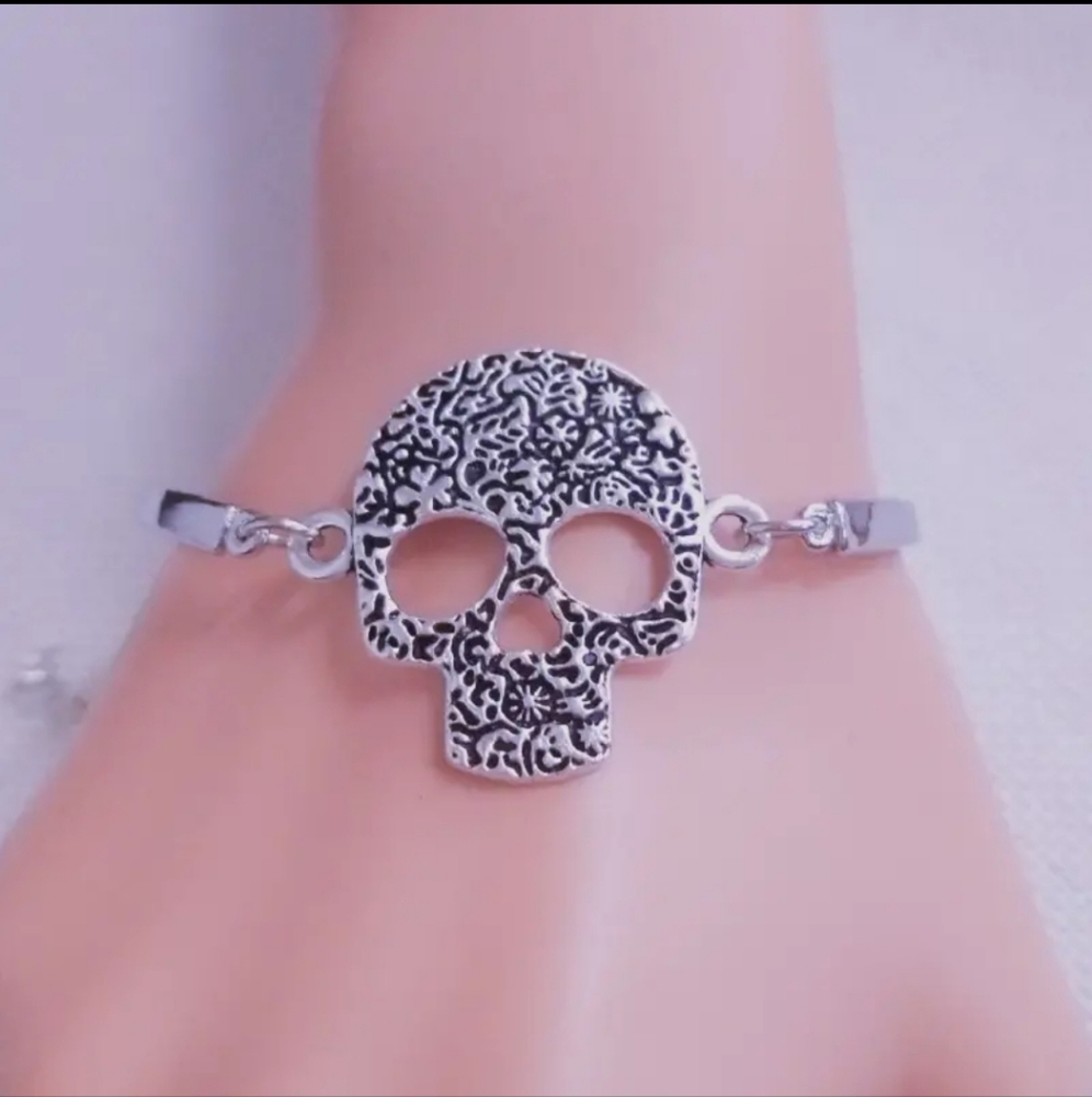 Sugar Skull Bracelet NWT - Picture 2 of 6